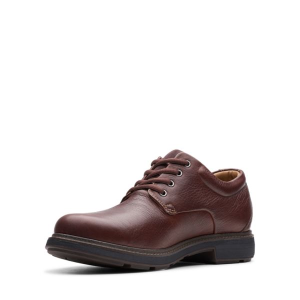 Clarks Mens Un Tread Lo GORE-TEX Wide Fit Shoes Dark Brown | CA-8653041